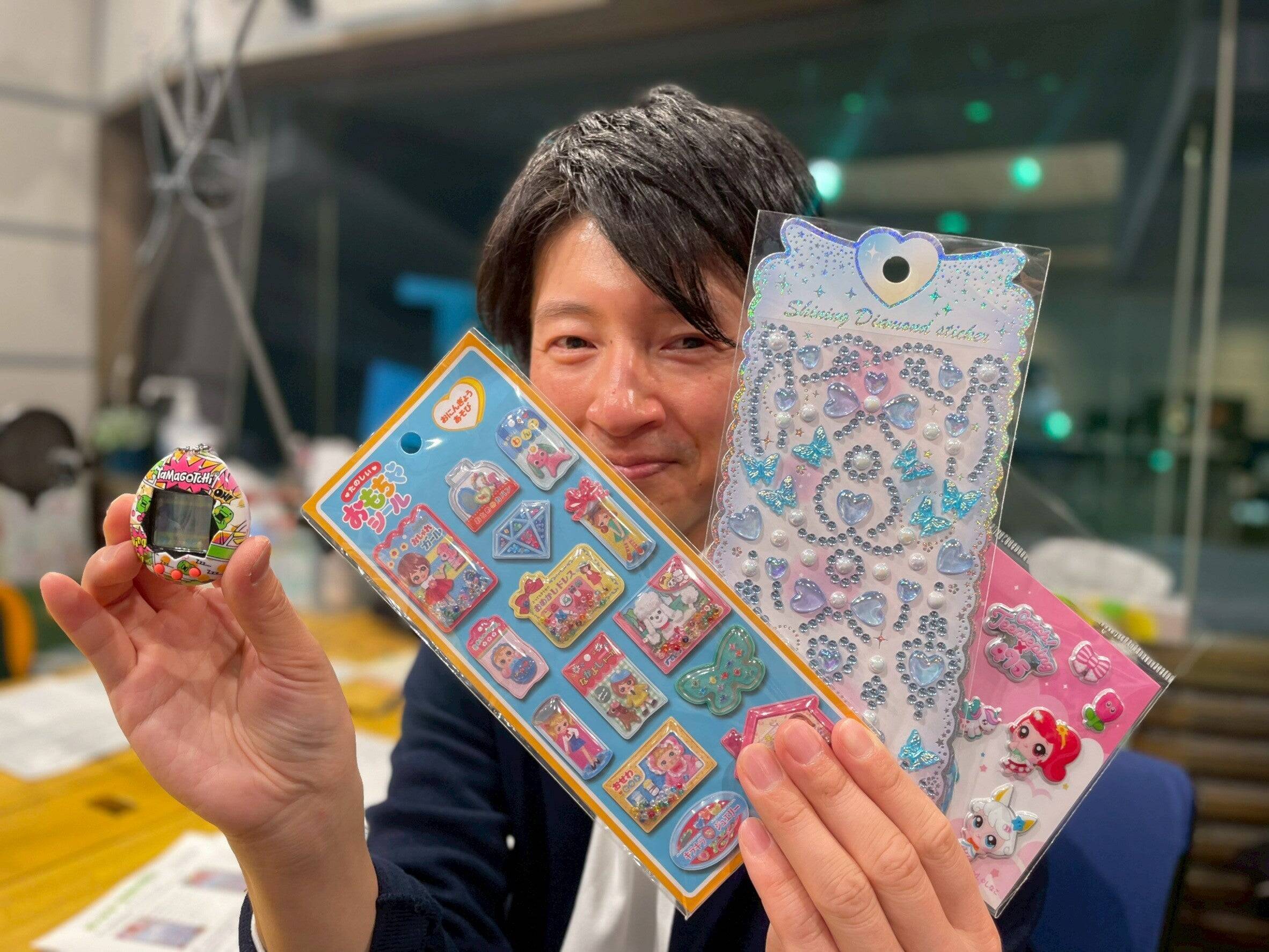 リバイバルブーム中の「シール」「たまごっち」、昔と今での違いとは