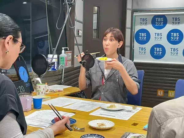 「キャベツ、レモン、パセリを使った薬膳サラダで春の体調を管理！」の画像