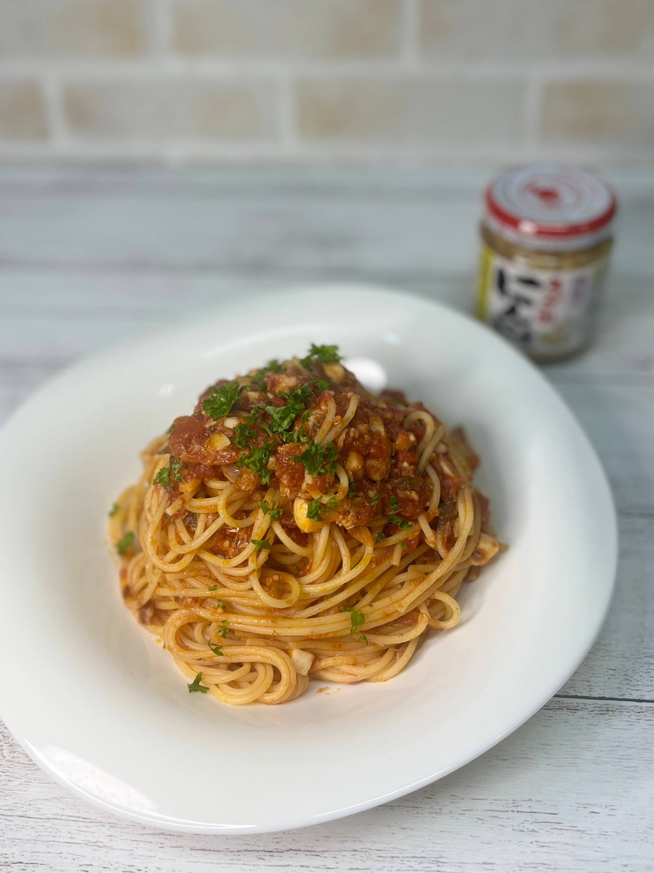 味付けは旨みが凝縮した"きざみにんにく"で失敗しらず！さばとトマトのパスタ