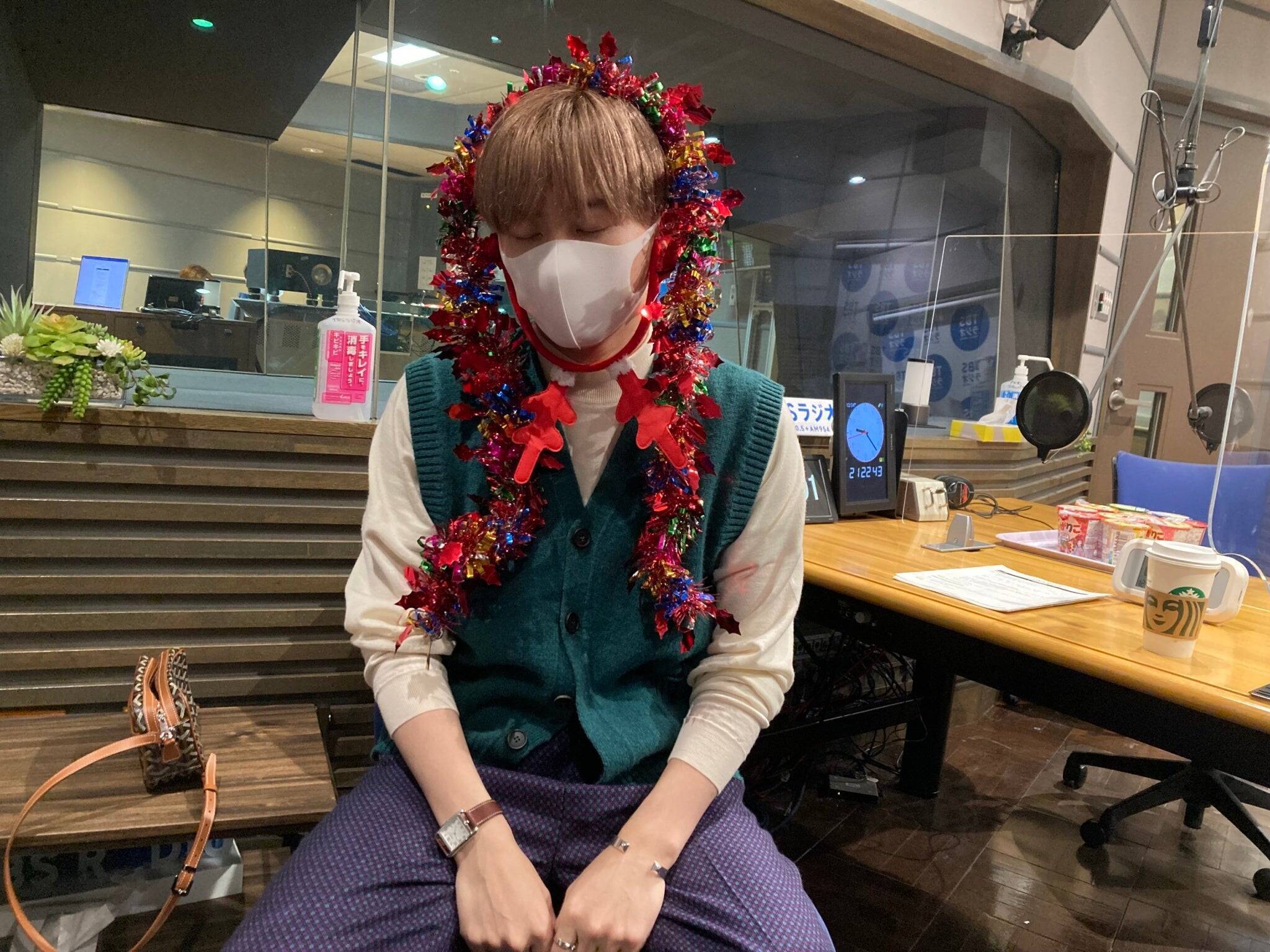 正直クリスマスどころじゃない！？エルフと聞く、みんなの「今夜、なにークリスマス？」