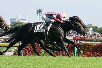 【日本ダービー】ロブチェンがパントルナイーフとの叩き合いを制して二冠達成！松山弘平騎手は悲願のダービー初制覇