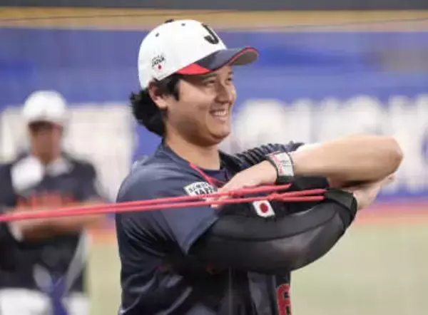 大谷翔平 侍ジャパン合流で全体練習にも参加 “大谷会”熱望の鈴木誠也には「ご飯を食べに行くわけじゃない（笑）」