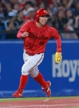 広島・羽月隆太郎 『ゾンビたばこ』使用の疑いで逮捕 新井貴浩監督「重く受け止めている。非常に残念」