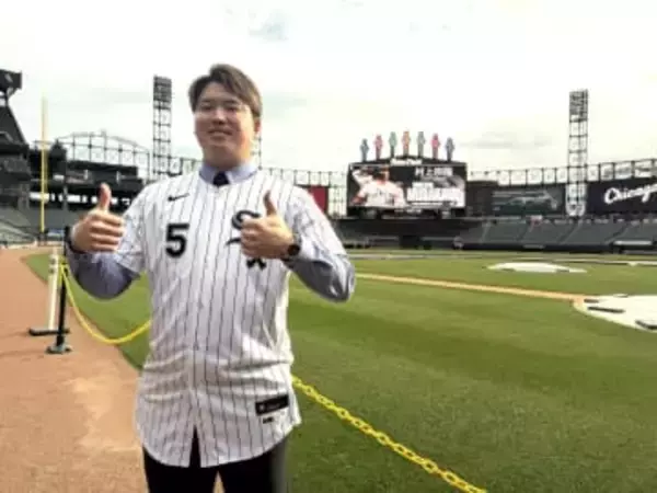 ホワイトソックス村上宗隆 初のキャンプ地入りで守備＆打撃練習 マイナー所属の西田陸浮と汗をながす