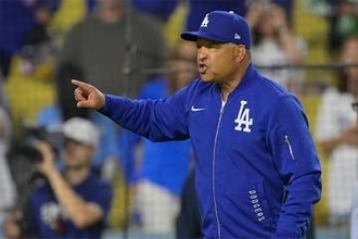 ロバーツ監督 大谷翔平の故障状態を説明「上半身も膝も完璧ではない」悪化は否定