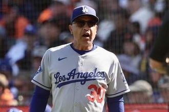 ロバーツ監督 大谷翔平のスタメン外を否定「ショウヘイは何かを掴みかけている。ワクワクしている」第3戦出場を明言