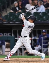 村上宗隆 地区シリーズ初戦で先制2ラン含むマルチヒットの活躍！ ホワイトソックスがライバル相手に先勝