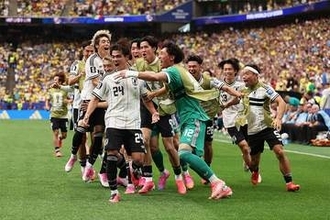 佐野海舟がブラジルから衝撃先制弾！ 日本代表 ブラジルに1-0リードで前半終了 鈴木彩艶も好守連発【サッカーW杯】