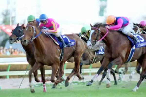 テイエムオペラオー 世紀末の日本競馬界を締めくくった覇王【思い出に残る有馬記念】