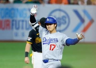 ドジャース大谷翔平 一挙10得点の猛攻に繋げるタイムリーツーベース！ OPSはリーグトップの.938