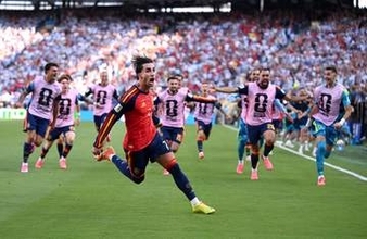 スペインが延長後半の決勝弾で死闘制し2度目の世界王者に！ 前回王者・アルゼンチンは退場も響き連覇逃す【サッカーW杯】