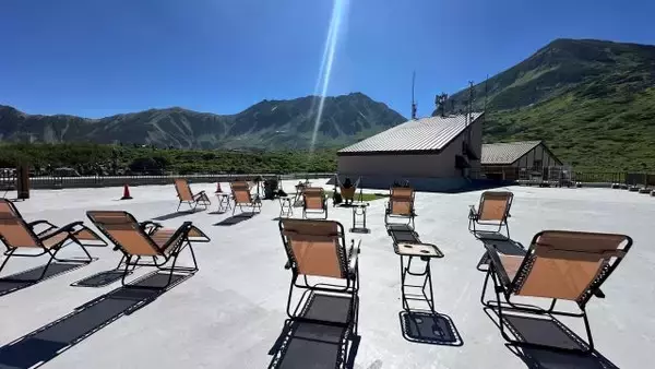 「立山黒部アルペンルートで「山の日デイズ」開催！標高2,450mでヨガイベントや自然学習を体験」の画像
