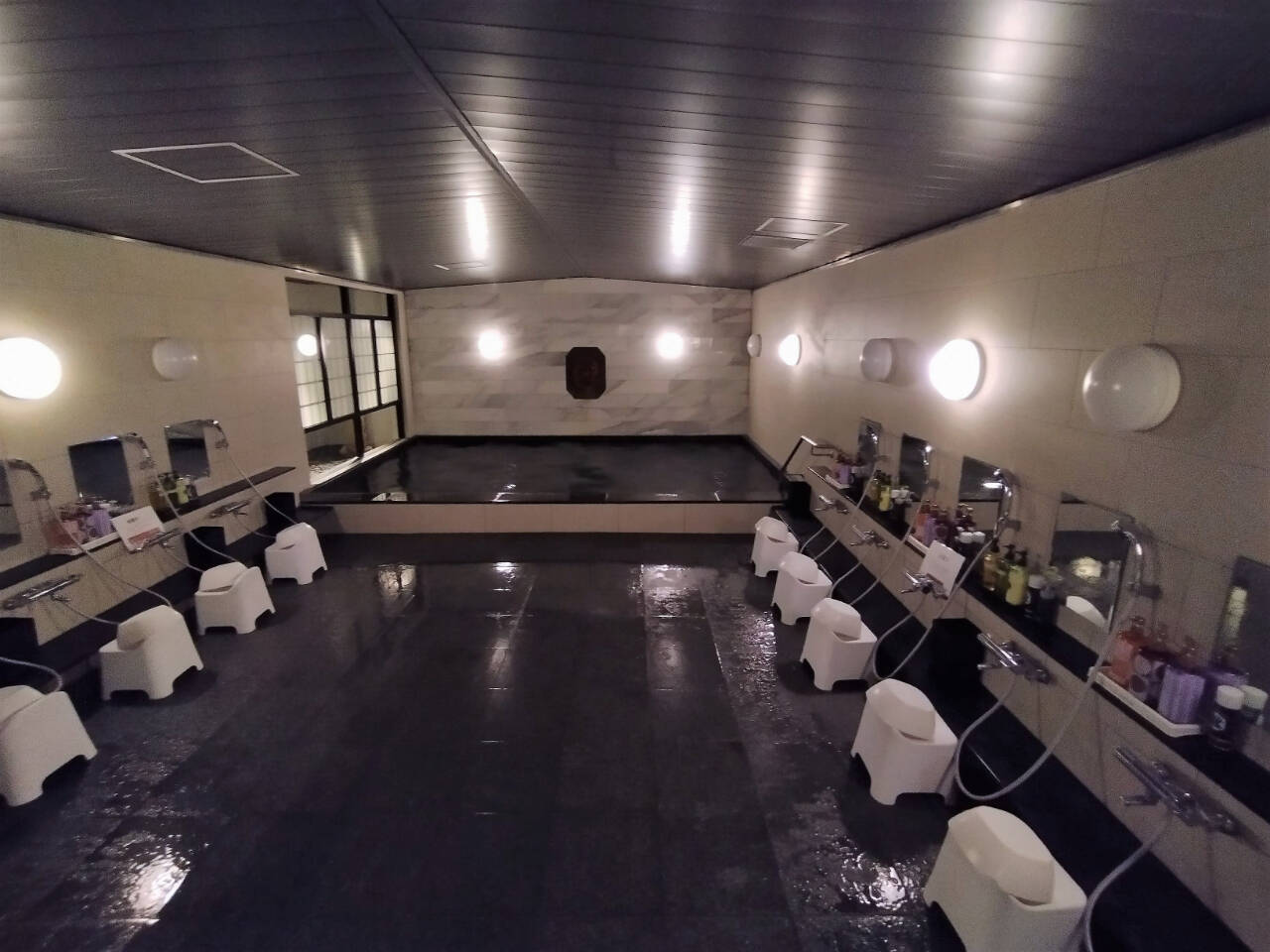 世界遺産の島でプチリゾートが楽しめるホテルに泊まってみた【リブマックスリゾート安芸宮島】