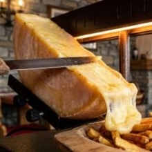 世界のチーズグルメを楽しむ「メルティーチーズ・クリスマスマーケット2025」｜埼玉県越谷市