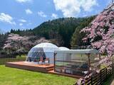 「【花粉・寒さゼロのお花見グランピングプラン】1日1棟限定！インドアお花見×夜桜BBQを満喫｜ブリリアントヴィレッジ日光」の画像6