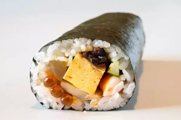 「【節分限定の特製恵方巻】3種類の味わい！2月1日から3日間限定でテイクアウト販売｜シーサイドホテル舞子ビラ神戸」の画像