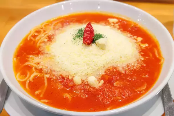 「【春を感じる！日帰りガストロノミーツーリズムのススメ】群馬県・磯部温泉のレトロな街並みと土地の“食”を体験する旅」の画像