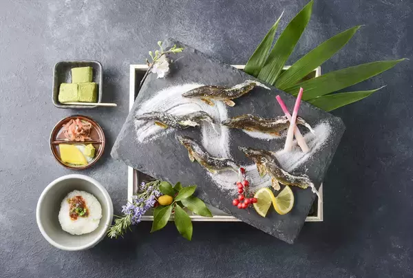 世界農業遺産・長良川の鮎を味わう贅沢！5月限定「天然鮎食べ比べBOX」完全予約制で登場｜岐阜・天然鮎みやちか