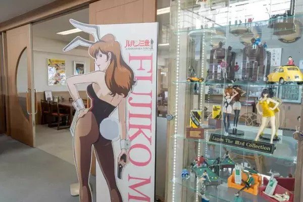 「日帰り温泉施設とアニメがコラボ！「ルパン三世の湯 霧多布温泉ゆうゆ」浴室イラストから名曲BGM・限定グッズも｜北海道」の画像