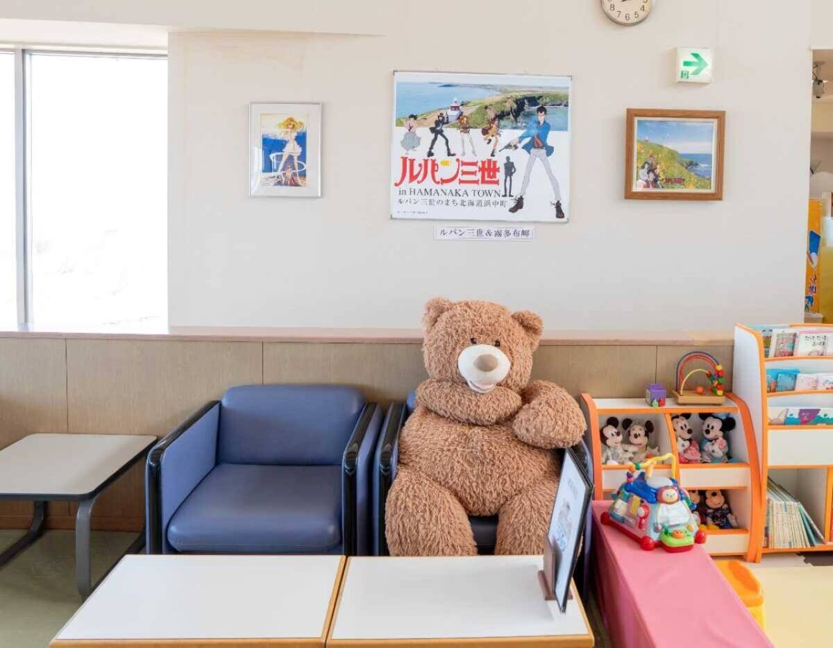 日帰り温泉施設とアニメがコラボ！「ルパン三世の湯 霧多布温泉ゆうゆ」浴室イラストから名曲BGM・限定グッズも｜北海道