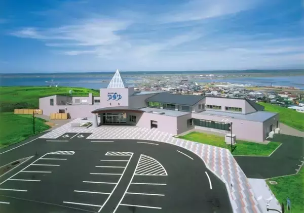 「日帰り温泉施設とアニメがコラボ！「ルパン三世の湯 霧多布温泉ゆうゆ」浴室イラストから名曲BGM・限定グッズも｜北海道」の画像