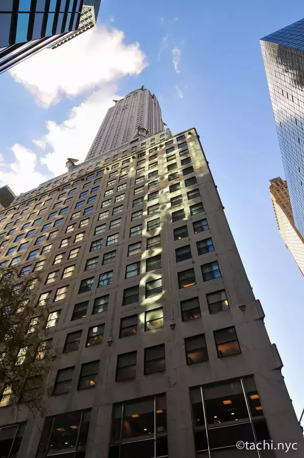 「【ニューヨーク旅学事典10】夜空に佇むスタイリッシュな貴婦人「クライスラー・ビルディング」」の画像