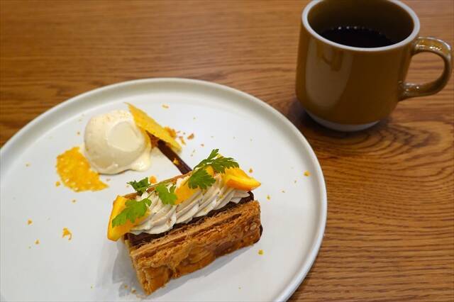 【コーヒー農園のようなカフェ】リニューアルされたネスカフェ原宿は何が変わった？絶品スイーツも実食！