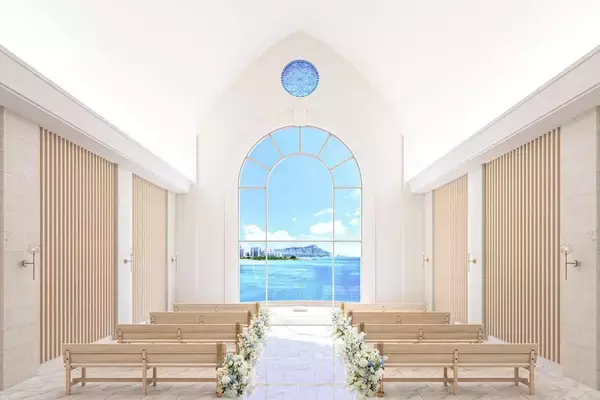 「【最新リゾートウエディング事情】海に浮かぶ絶景！ハワイ「ザ・テラス バイ・ザ・シー」の魅力とは？新作ドレスも発表」の画像