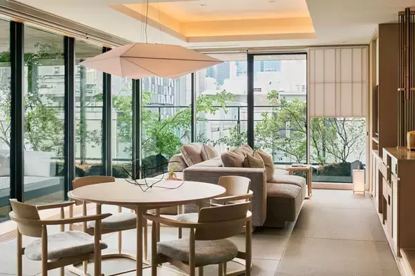 「【東京初進出！ラグジュアリーホテル「ふふ 東京 銀座」】宝寿園と野草茶を共同開発！レストランとお土産ショップに登場」の画像