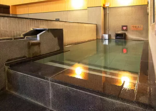 「【源泉かけ流し！多摩境天然温泉 森乃彩】あつ湯やぬる湯など4種の露天風呂が魅力！5周年記念イベント開催｜町田市」の画像