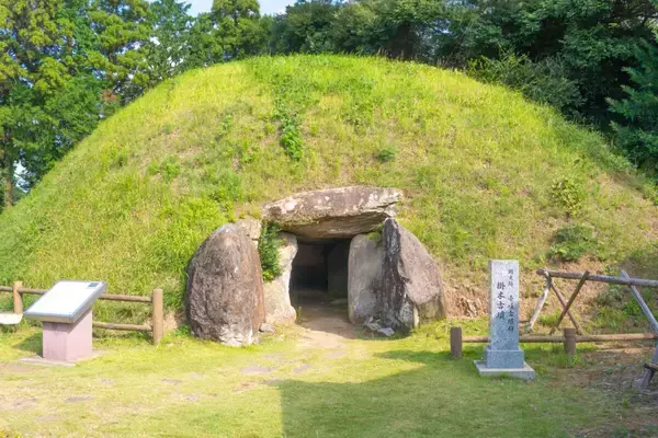 「古墳って実はおもしろい！」古墳シンガー・まりこふんと行く壱岐の古墳の魅力に触れる旅