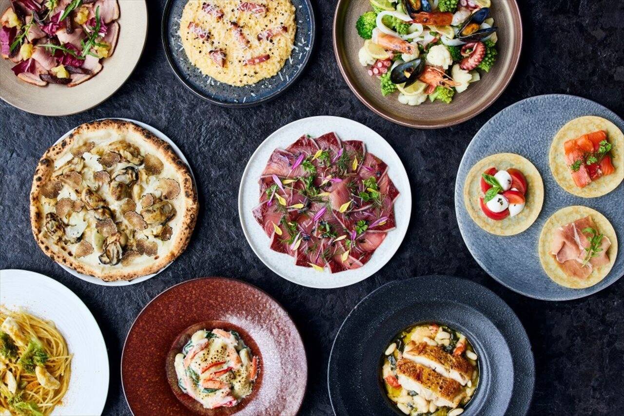 フレッシュ苺も食べ放題！約15種類のスイーツがそろう「XEX 冬のストロベリーブッフェ」開催