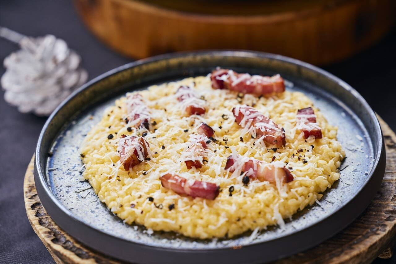 フレッシュ苺も食べ放題！約15種類のスイーツがそろう「XEX 冬のストロベリーブッフェ」開催