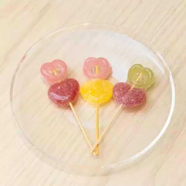 「【入場無料】限定グミソーダや味は秘密のたこ焼きも！「あめとグミしかない！？夏祭り」7月25日に渋谷で開催」の画像