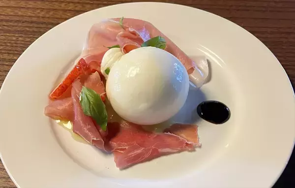 【ワイナリーで味わう特別なランチ体験】出張シェフ・佐々木竜太氏 × 勝沼醸造 少人数制マリアージュイベント開催