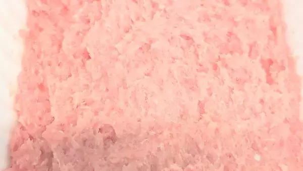 「【成城石井の革命的「天然“生”まぐろ」もう食べた？】一度も冷凍しないで沖縄から直送！刺身・寿司・漬けなど全8種類」の画像