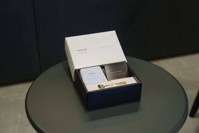 【数量・店舗限定】ひと箱で2つのチョコレートブランドを楽しめる！コラボ商品「ドゥエット・ボックス」登場