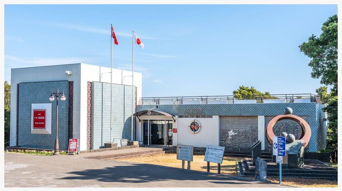 本州最南端の町・和歌山串本町には何がある？潮風に誘われて海辺の果てを旅する