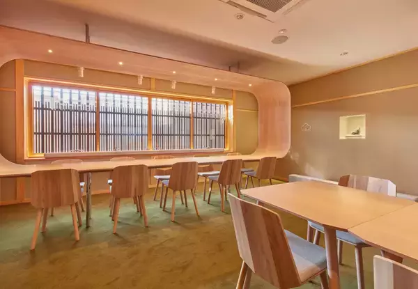 「【京都・カフェ＆シャンパーニュ祇園ちから】自分で点てるお抹茶体験！マーブルデニッシュも味わえる」の画像