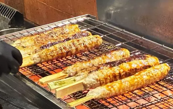 「【肉も魚も旨み爆発！？】熱海の夜は宿メシいらず！新オープン「熱海おさかな食堂炙り家 別邸」で“炙りグルメ”を実食」の画像