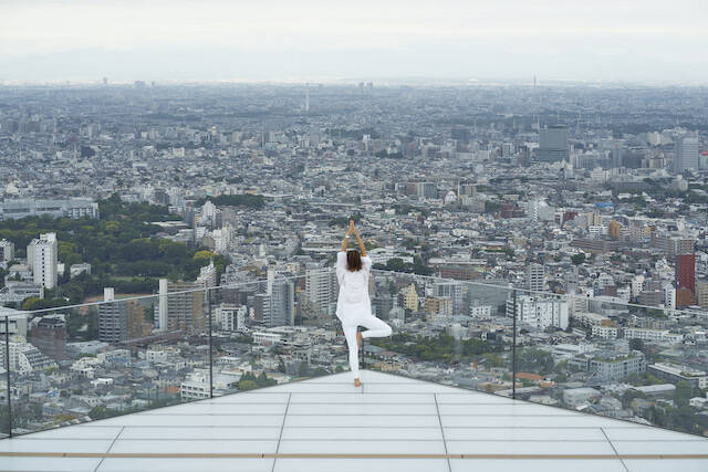 絶景の渋谷スカイで朝活イベント！「Morning Activity ROOFTOP YOGA & MEDITATION」チケット販売スタート