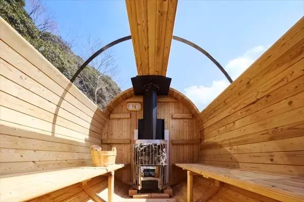 「【先着20組限定！ 4名以上の予約で1名無料】一棟貸しヴィラ・SHELTER.ブランド「初旅応援フェア」開催」の画像