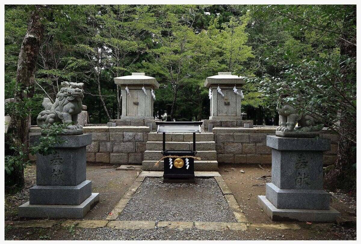 一生に一度は歩くべき世界遺産。自然と神話が息づく熊野古道でご利益を賜る巡礼の旅