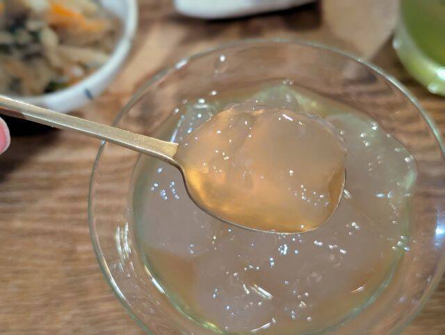 【千駄木の古民家カフェ「雨音茶寮」とフレシャスがコラボ！】こだわり抜いたのは“水”みずしさ！夏季限定の冷茶と和菓子が登場