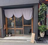 「【千駄木の古民家カフェ「雨音茶寮」とフレシャスがコラボ！】こだわり抜いたのは“水”みずしさ！夏季限定の冷茶と和菓子が登場」の画像3