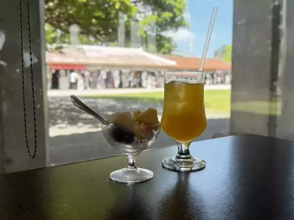 「【車なしで楽しむ沖縄！週末旅モデルコース】波の上ビーチも首里城も、ホカンスも楽しむ充実プラン」の画像