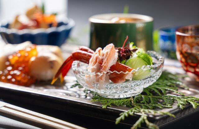 【兵庫県・城崎温泉 湯宿ささくら】ズワイガニ・但馬牛すき焼きを選べる1泊2食付き宿泊プランが登場