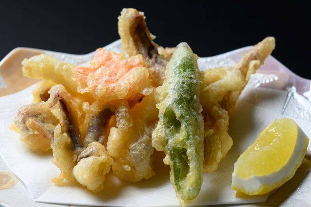 【1人でイカ2杯を食べ比べ】秋の宿泊プラン「旬のアオリイカ＆京丹後イカ漁火」登場｜京都・夕日ヶ浦温泉 海舟