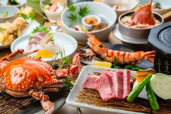 「日本の小宿10選に認定！オーシャンビューと絶景サウナの宿「太良嶽（たらだけ）温泉 蟹御殿」｜佐賀県」の画像