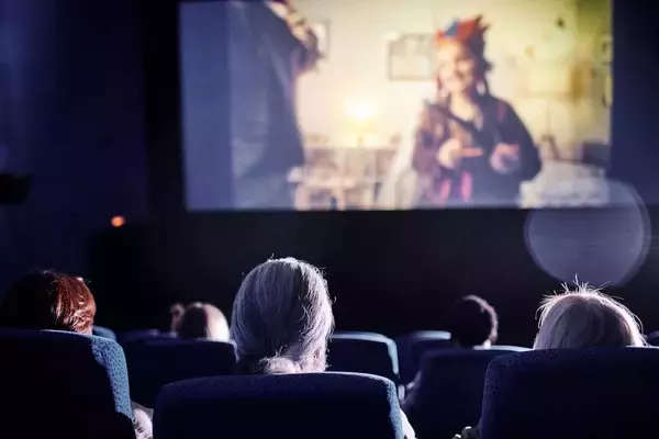 「【映画予告編でわかる国民性の違い】日米『アナと雪の女王』を比較！ヒットの秘密を握る「ADR」「感情曲線」とは？」の画像